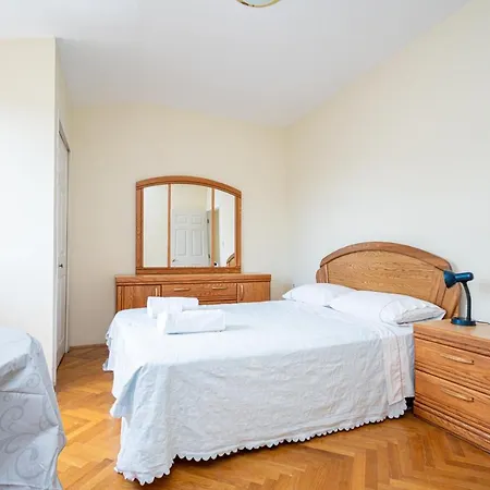 Triple Mrljane 327a Guest house Nevidane